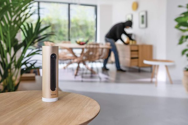 Фотографія в інтер'єрі Розумна внутрішня камера Netatmo NSC01-EU
