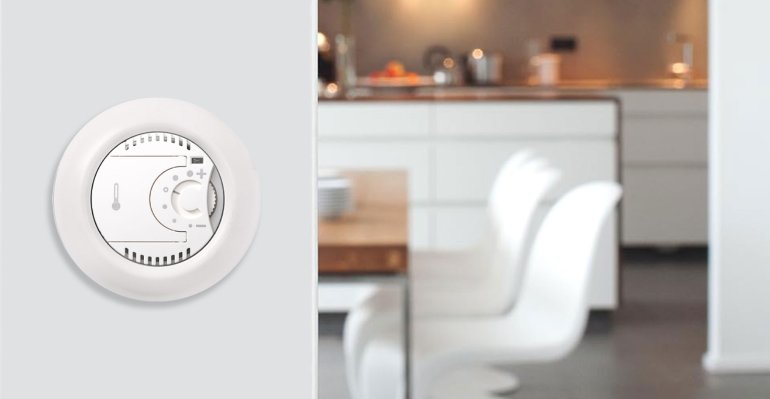 Фотография в интерьере Терморегулятор для теплого пола RENOVA белый, WDE011623