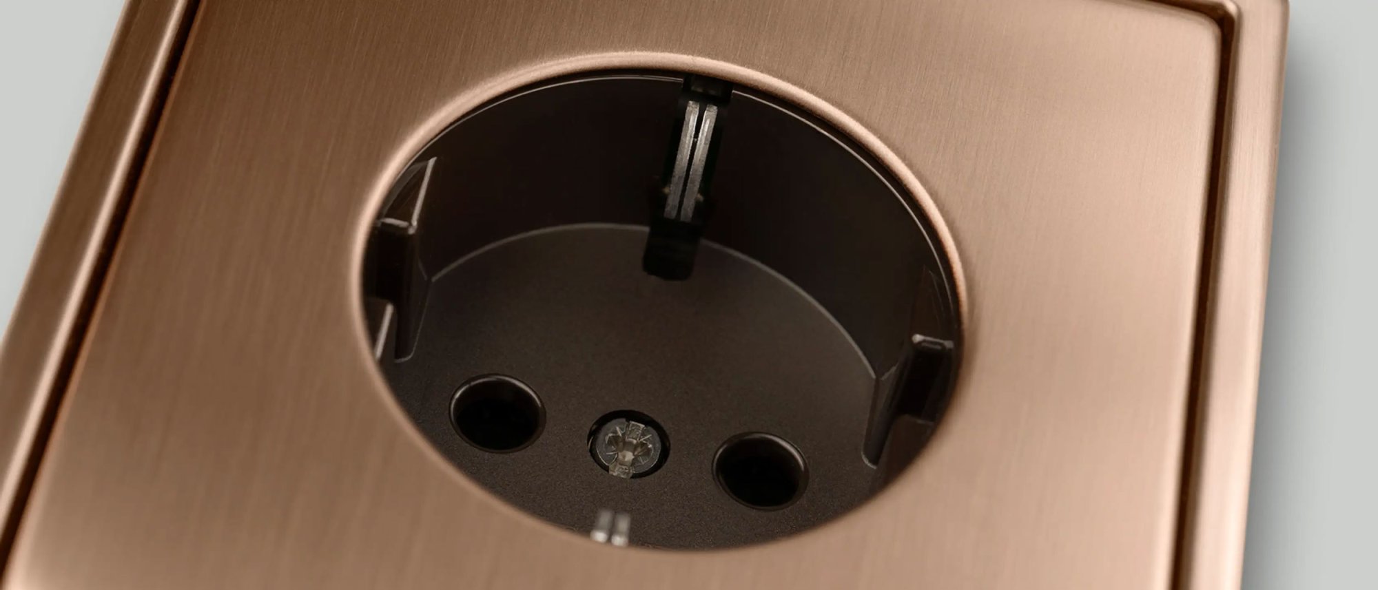 Jung LS990 в цвете матовая бронза