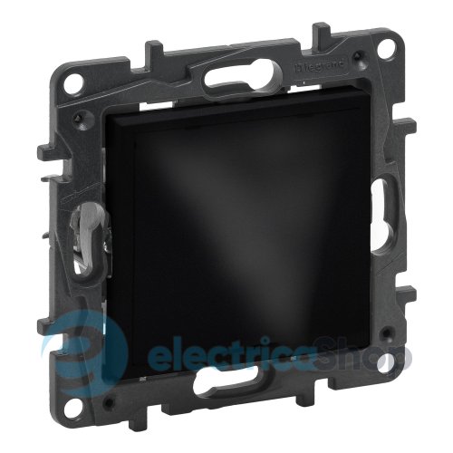 Вывод кабеля с фиксатором IP21 Legrand NILOE STEP 863529 цвет черный
