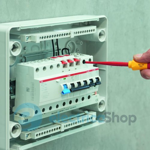 Отвертка изолированная WIHA SL SoftFinish slimFix W35446