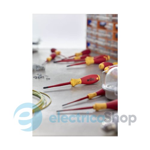 Отвертка изолированная WIHA SL SoftFinish slimFix W35446