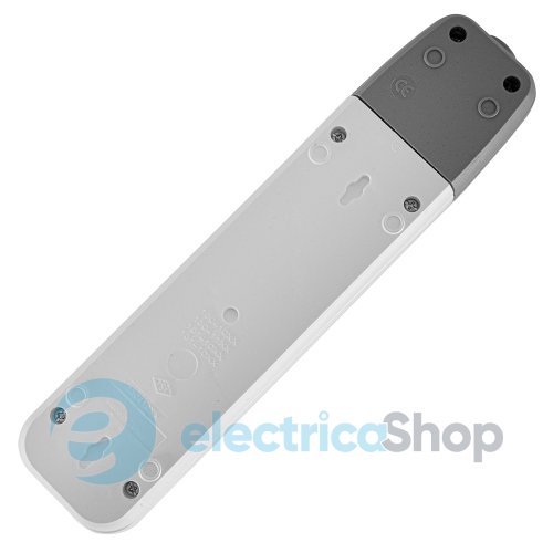 Колодка e.t.es.4.z.s  4 гнізда,  з з/к, з вимикачем E.NEXT s042106