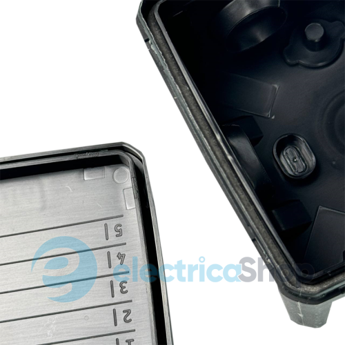 Коробка монтажна накладна 100х100х50 мм (зовн. 115х115х54 мм) IP65 чорна UEC JB-100-100-050-G-IP65-BL