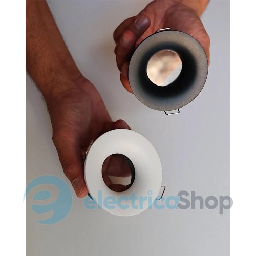 Точечный светильник Lumineka GU10 50W IP54 LM-ORION-BK