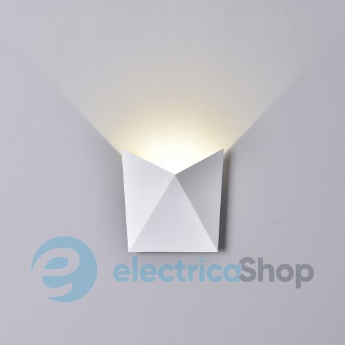 Вуличний настінний світильник Mantra Triax 6526