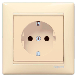 Розетка с заземляющим контактом Legrand Valena 774320, цвет слоновая кость
