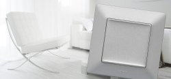 Legrand Valena Life Алюміній